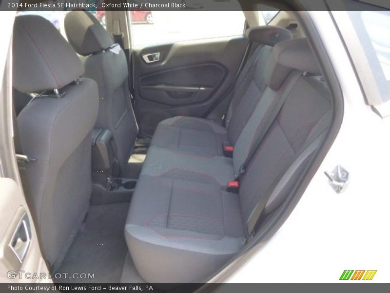 Oxford White / Charcoal Black 2014 Ford Fiesta SE Hatchback