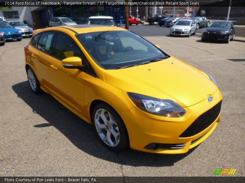 Tangerine Scream / ST Tangerine Scream/Charcoal Black Recaro Sport Seats 2014 Ford Focus ST Hatchback