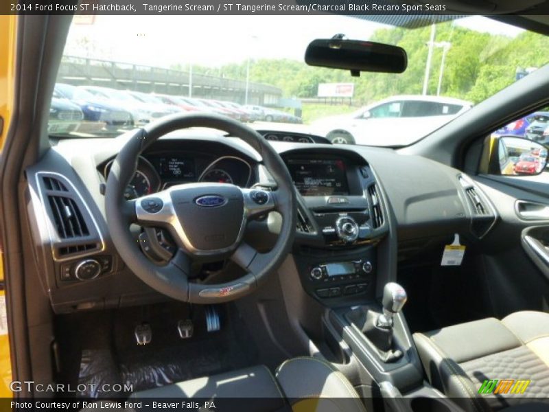 Tangerine Scream / ST Tangerine Scream/Charcoal Black Recaro Sport Seats 2014 Ford Focus ST Hatchback