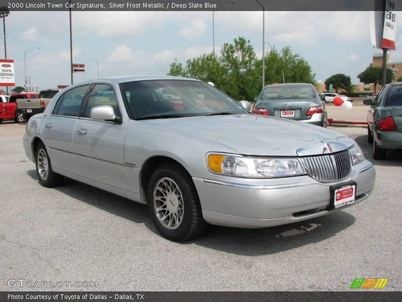 Silver Frost Metallic / Deep Slate Blue 2000 Lincoln Town Car Signature