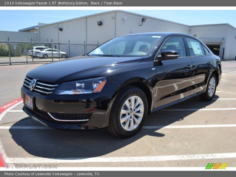 Front 3/4 View of 2014 Passat 1.8T Wolfsburg Edition