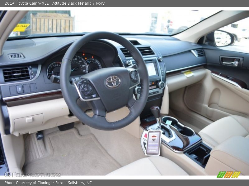 Attitude Black Metallic / Ivory 2014 Toyota Camry XLE