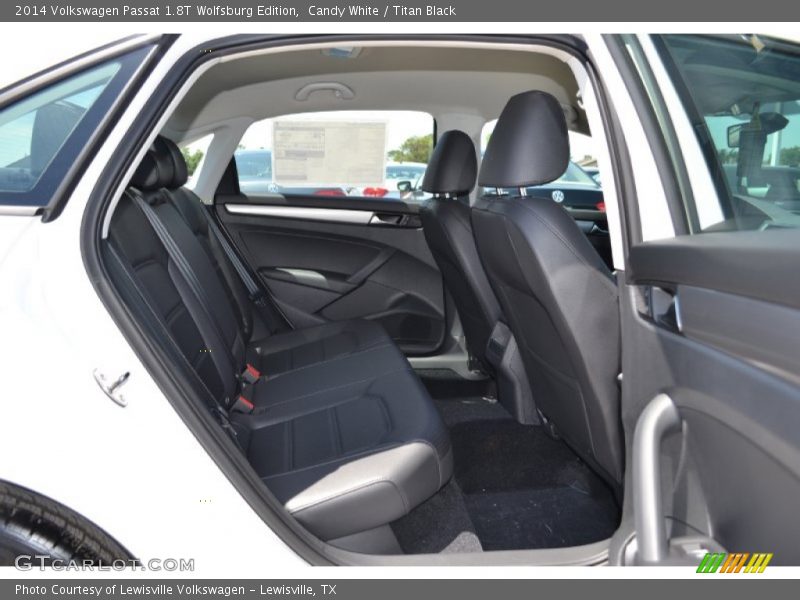 Candy White / Titan Black 2014 Volkswagen Passat 1.8T Wolfsburg Edition