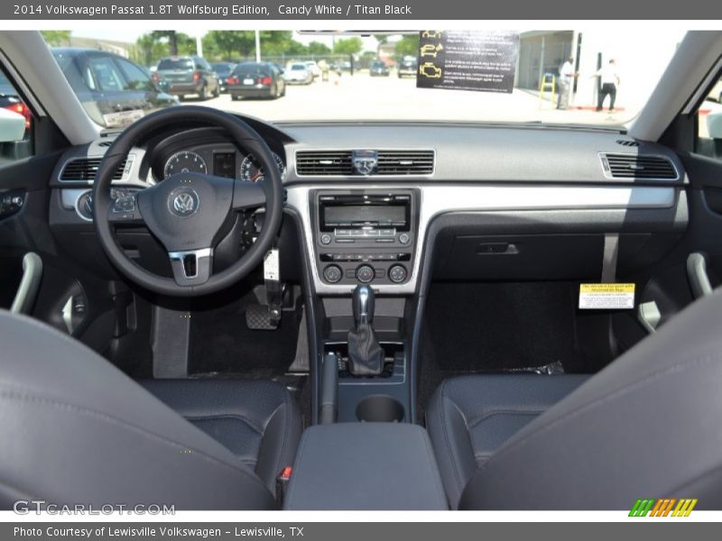 Candy White / Titan Black 2014 Volkswagen Passat 1.8T Wolfsburg Edition