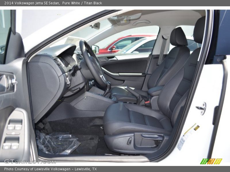Pure White / Titan Black 2014 Volkswagen Jetta SE Sedan
