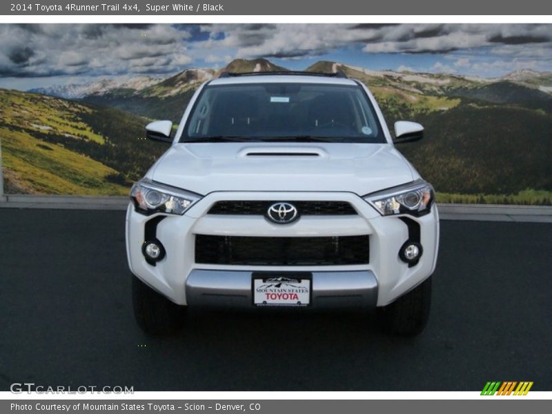 Super White / Black 2014 Toyota 4Runner Trail 4x4