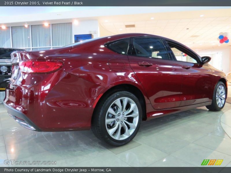 Velvet Red Pearl / Black 2015 Chrysler 200 S