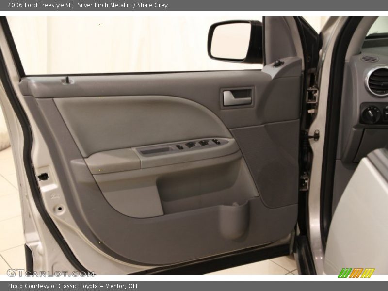 Silver Birch Metallic / Shale Grey 2006 Ford Freestyle SE