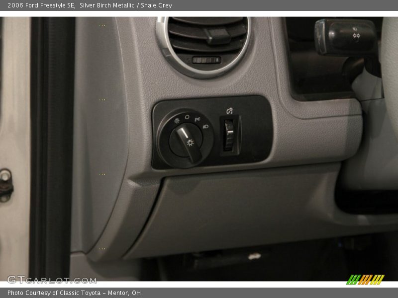 Silver Birch Metallic / Shale Grey 2006 Ford Freestyle SE