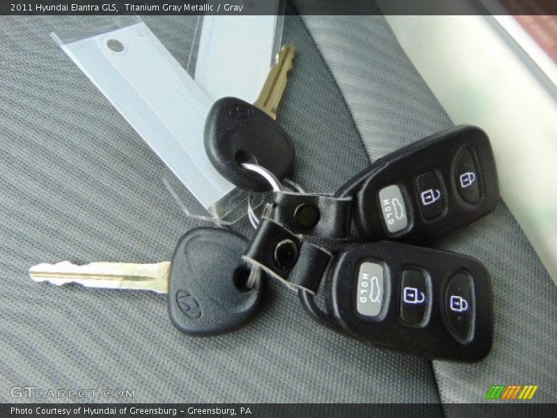 Titanium Gray Metallic / Gray 2011 Hyundai Elantra GLS