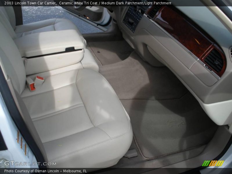 Ceramic White Tri Coat / Medium Dark Parchment/Light Parchment 2003 Lincoln Town Car Cartier