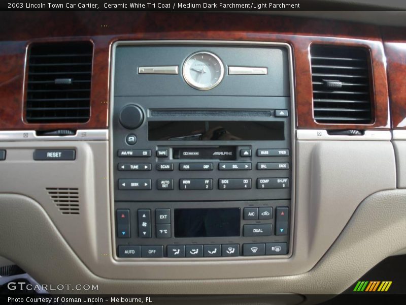 Ceramic White Tri Coat / Medium Dark Parchment/Light Parchment 2003 Lincoln Town Car Cartier