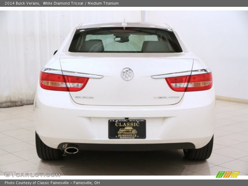 White Diamond Tricoat / Medium Titanium 2014 Buick Verano