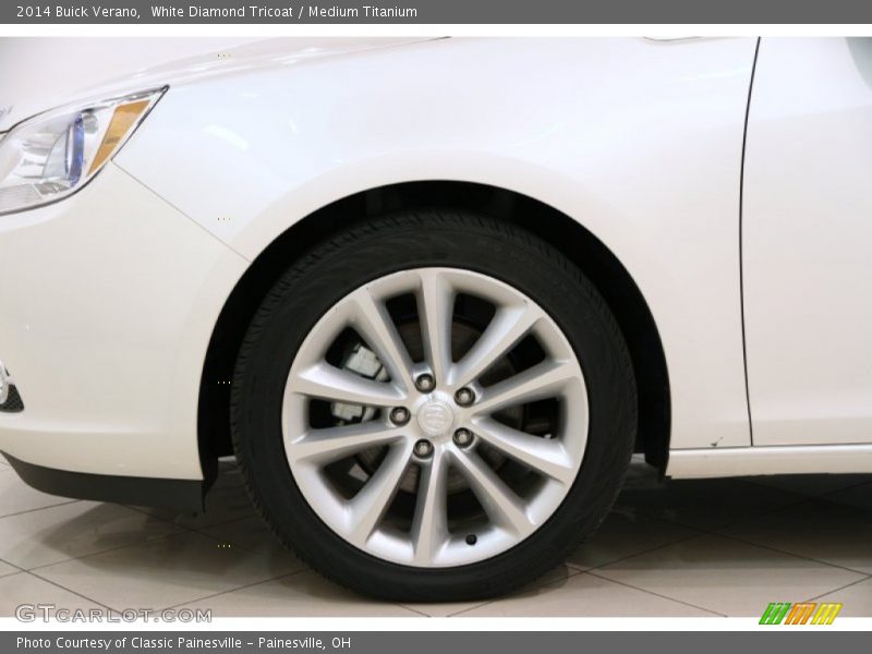 White Diamond Tricoat / Medium Titanium 2014 Buick Verano