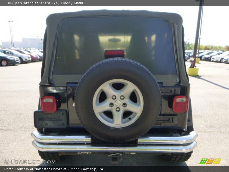Black / Khaki 2004 Jeep Wrangler Sahara 4x4
