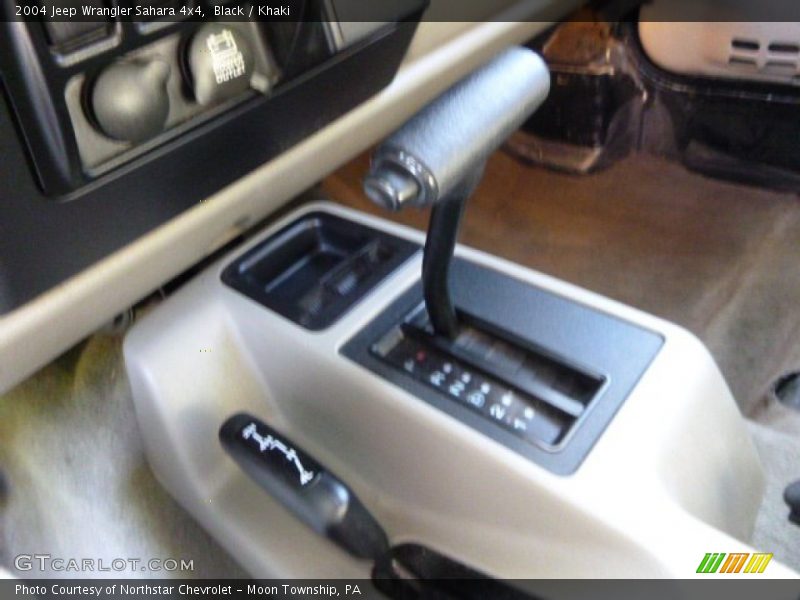 Black / Khaki 2004 Jeep Wrangler Sahara 4x4