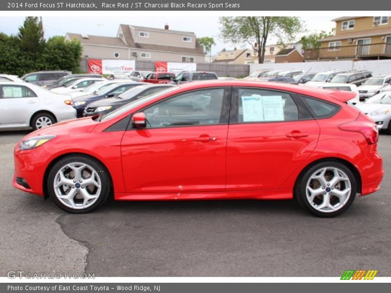 Race Red / ST Charcoal Black Recaro Sport Seats 2014 Ford Focus ST Hatchback