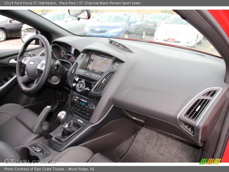 Race Red / ST Charcoal Black Recaro Sport Seats 2014 Ford Focus ST Hatchback