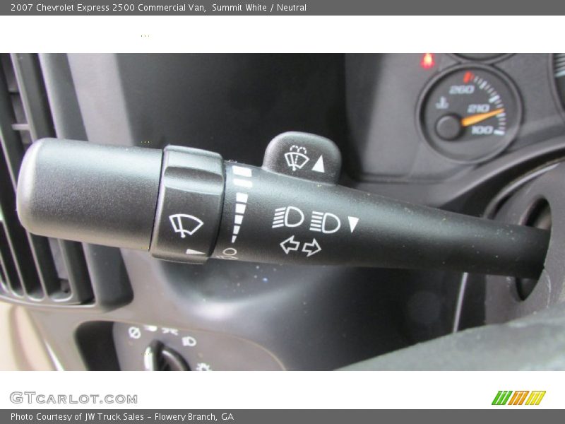 Summit White / Neutral 2007 Chevrolet Express 2500 Commercial Van