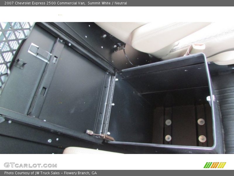 Summit White / Neutral 2007 Chevrolet Express 2500 Commercial Van