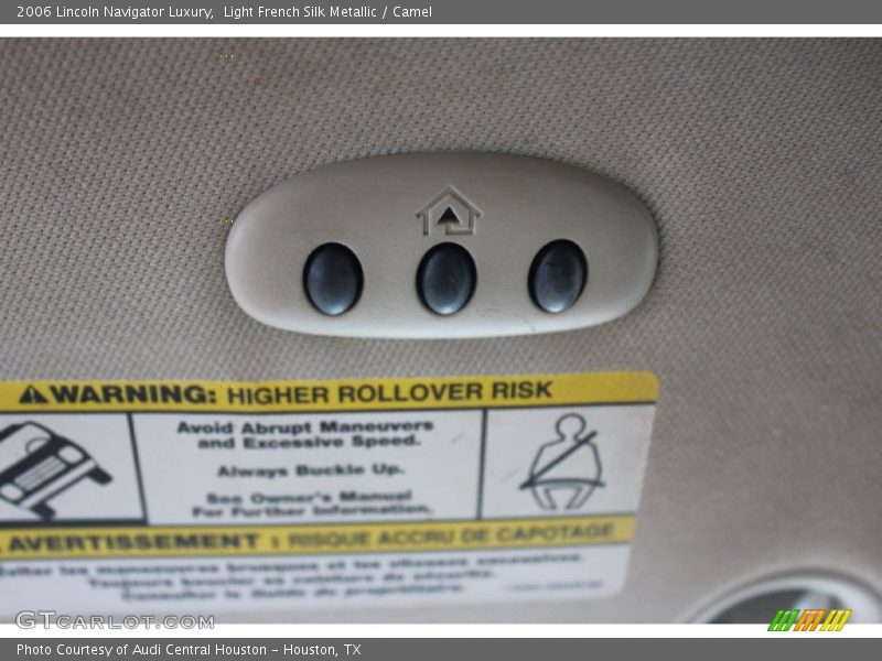 Light French Silk Metallic / Camel 2006 Lincoln Navigator Luxury