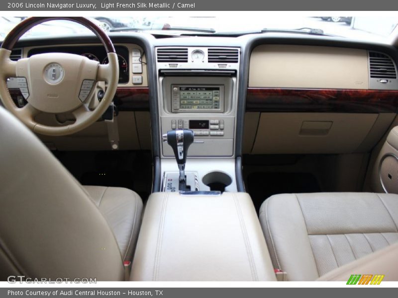 Light French Silk Metallic / Camel 2006 Lincoln Navigator Luxury