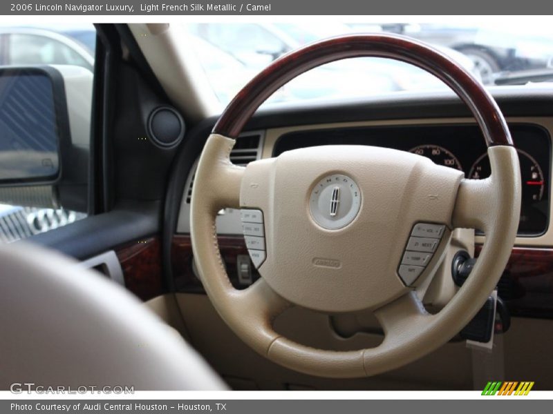 Light French Silk Metallic / Camel 2006 Lincoln Navigator Luxury