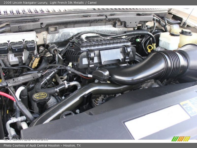 Light French Silk Metallic / Camel 2006 Lincoln Navigator Luxury