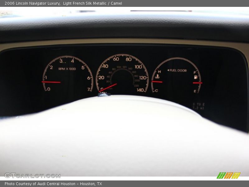 Light French Silk Metallic / Camel 2006 Lincoln Navigator Luxury