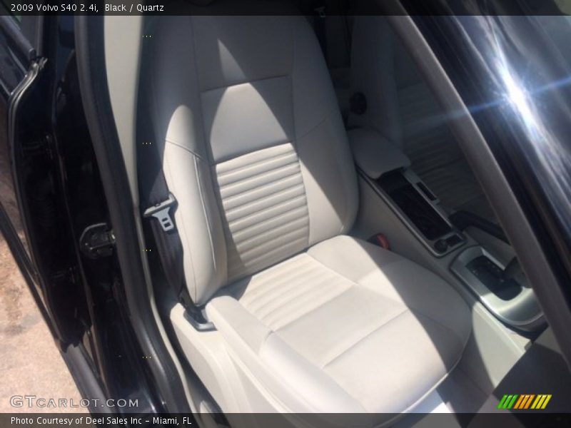 Black / Quartz 2009 Volvo S40 2.4i