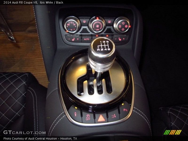  2014 R8 Coupe V8 6 Speed Manual Shifter