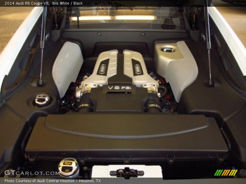  2014 R8 Coupe V8 Engine - 4.2 Liter FSI DOHC 32-Valve VVT V8