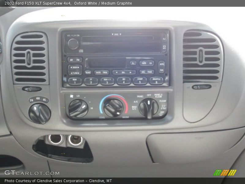 Oxford White / Medium Graphite 2002 Ford F150 XLT SuperCrew 4x4