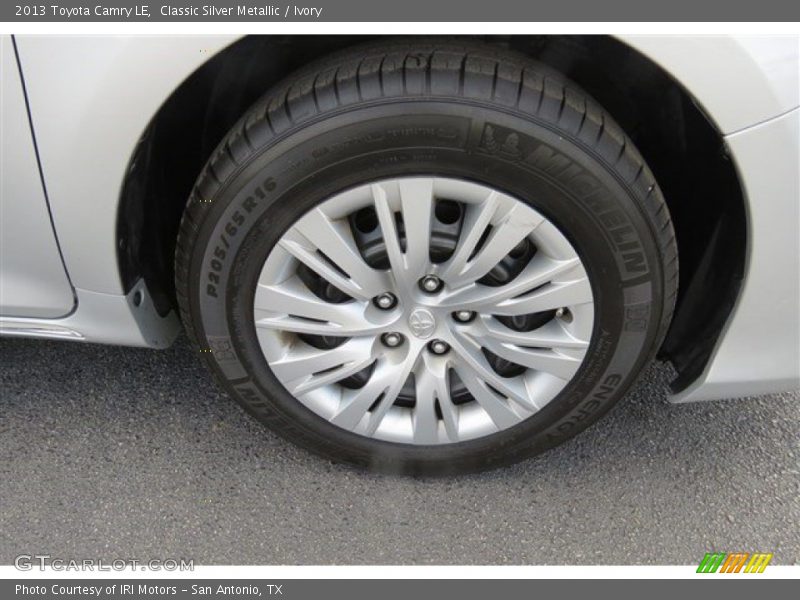 Classic Silver Metallic / Ivory 2013 Toyota Camry LE