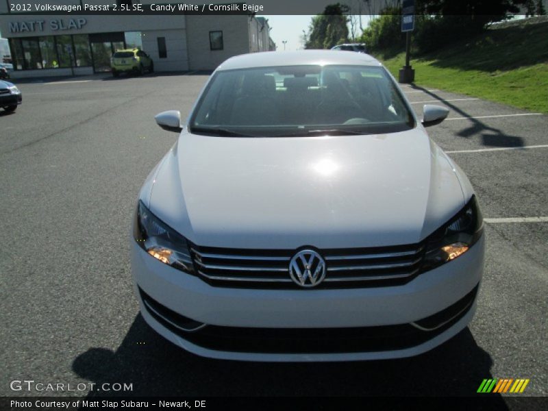 Candy White / Cornsilk Beige 2012 Volkswagen Passat 2.5L SE