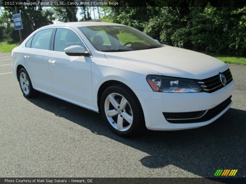 Candy White / Cornsilk Beige 2012 Volkswagen Passat 2.5L SE