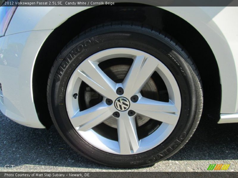 Candy White / Cornsilk Beige 2012 Volkswagen Passat 2.5L SE