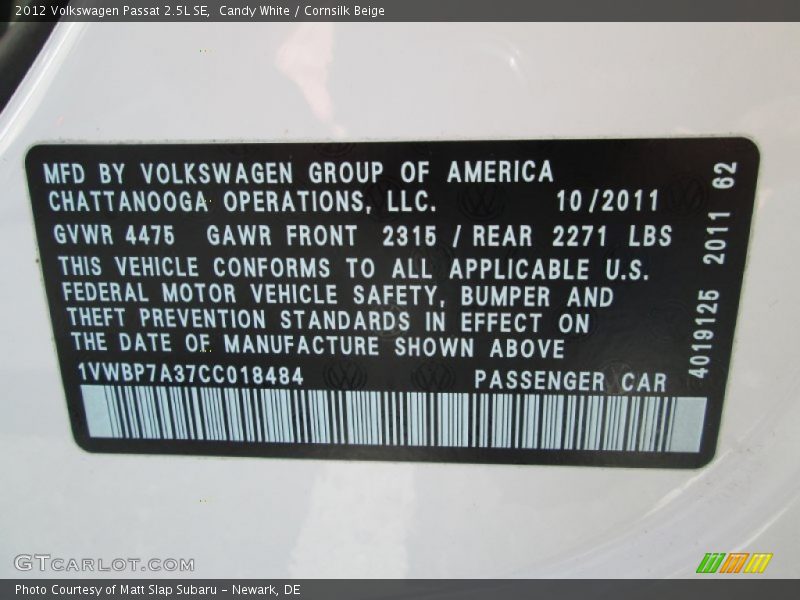 Candy White / Cornsilk Beige 2012 Volkswagen Passat 2.5L SE