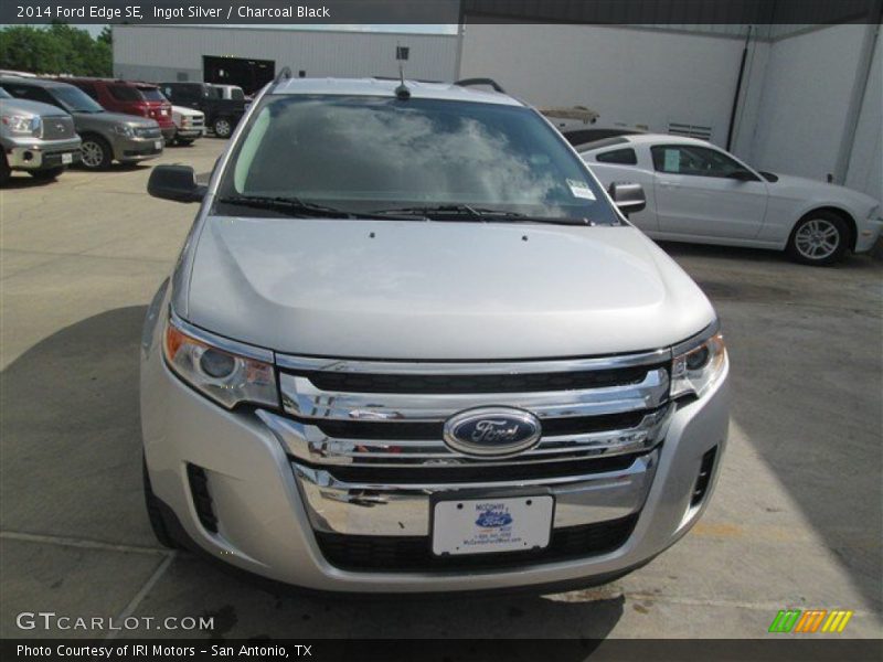 Ingot Silver / Charcoal Black 2014 Ford Edge SE