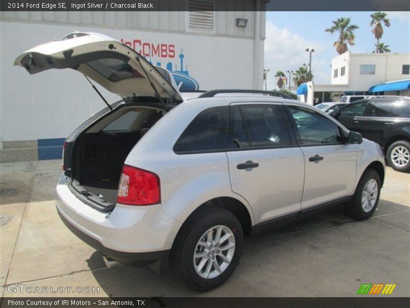 Ingot Silver / Charcoal Black 2014 Ford Edge SE