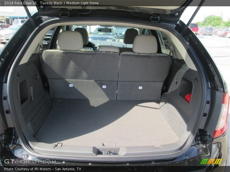 Tuxedo Black / Medium Light Stone 2014 Ford Edge SE
