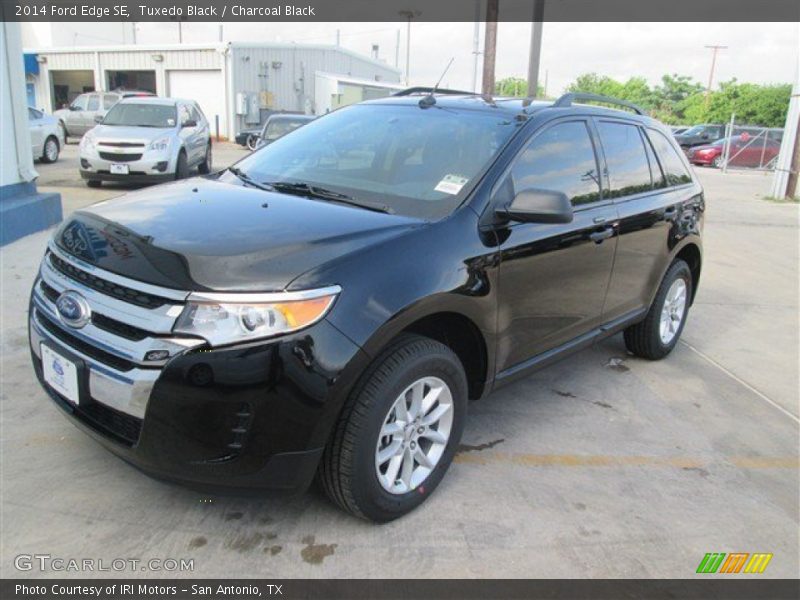 Tuxedo Black / Charcoal Black 2014 Ford Edge SE