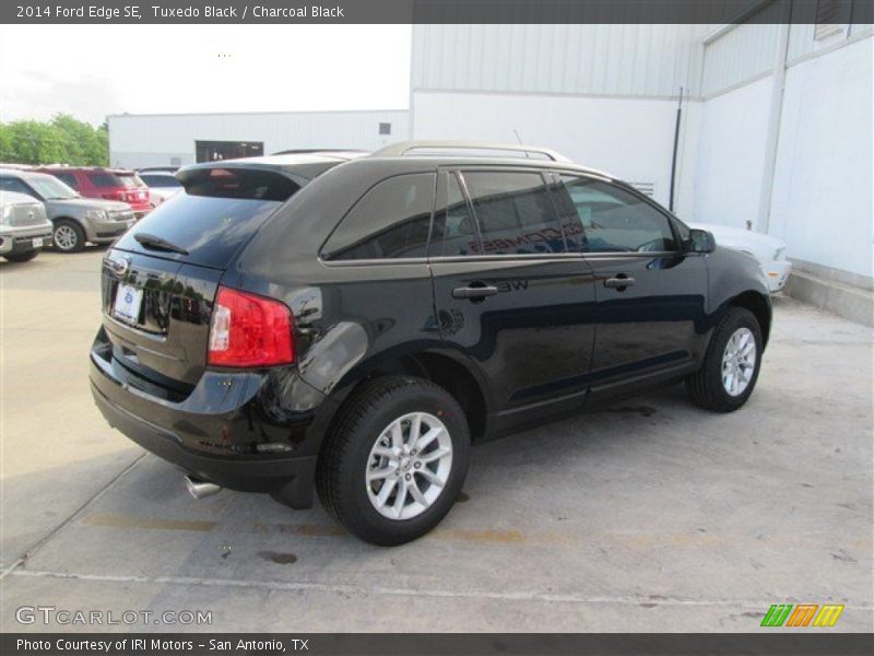 Tuxedo Black / Charcoal Black 2014 Ford Edge SE