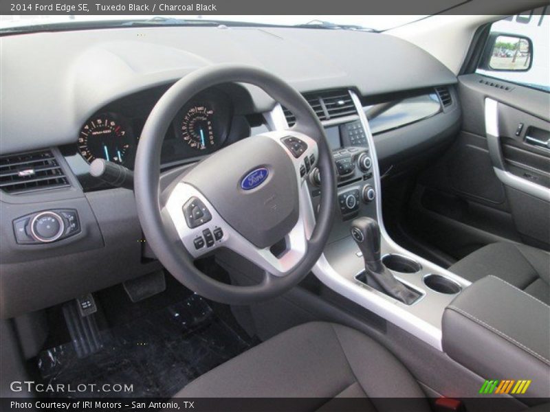Tuxedo Black / Charcoal Black 2014 Ford Edge SE