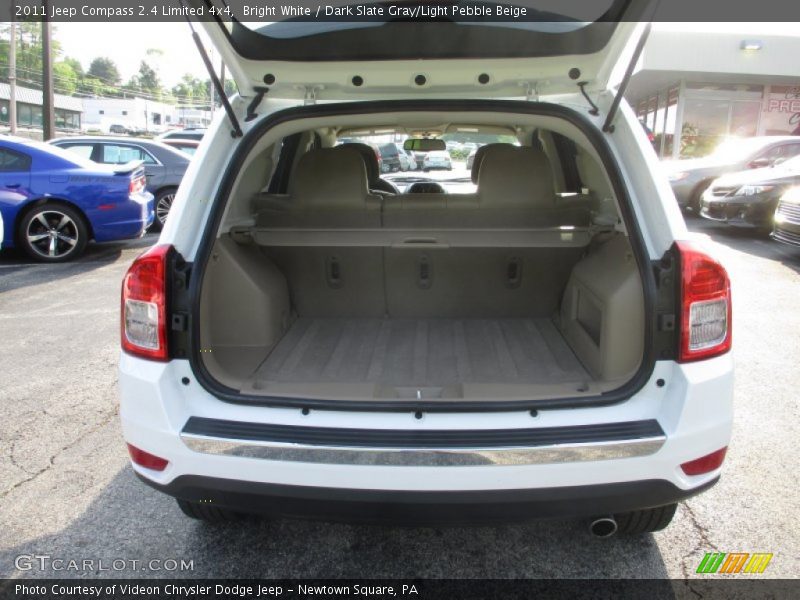 Bright White / Dark Slate Gray/Light Pebble Beige 2011 Jeep Compass 2.4 Limited 4x4