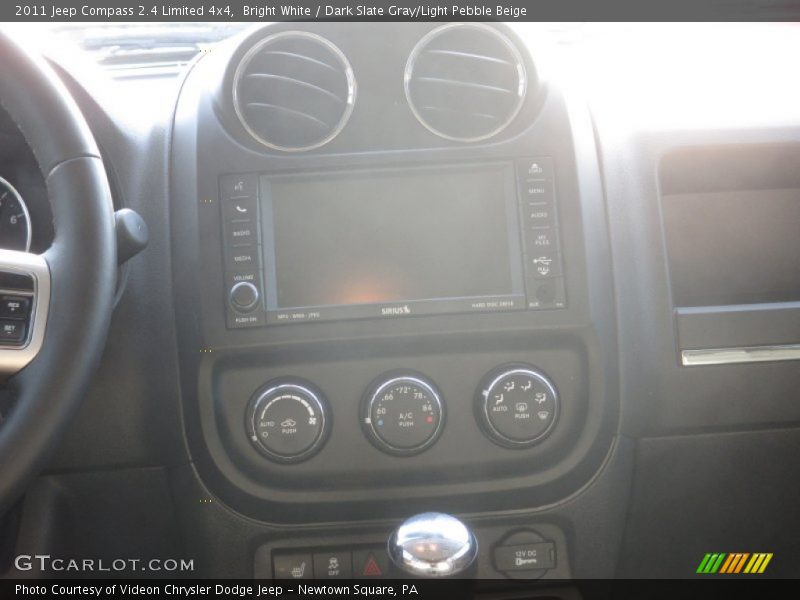 Bright White / Dark Slate Gray/Light Pebble Beige 2011 Jeep Compass 2.4 Limited 4x4