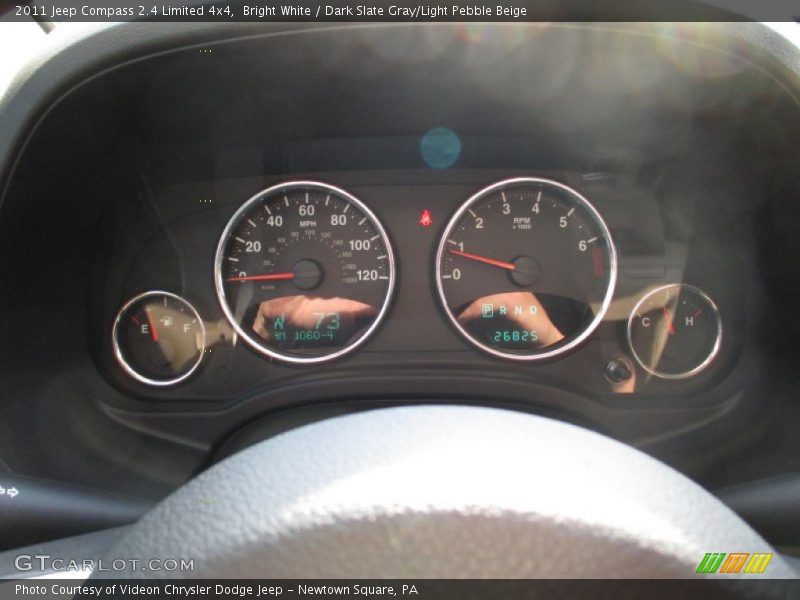 Bright White / Dark Slate Gray/Light Pebble Beige 2011 Jeep Compass 2.4 Limited 4x4