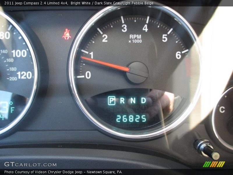 Bright White / Dark Slate Gray/Light Pebble Beige 2011 Jeep Compass 2.4 Limited 4x4