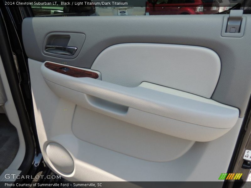 Black / Light Titanium/Dark Titanium 2014 Chevrolet Suburban LT