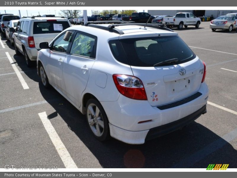 Super White / Ash Gray 2010 Toyota Matrix S